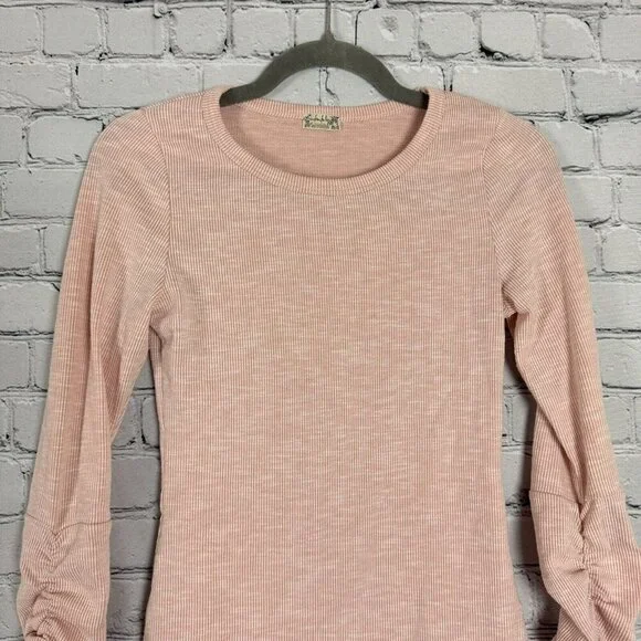 Free People Thermal Knit Top Crunched Sleeve Blouse Solid Peach Women Size XS - Picture 2 of 7